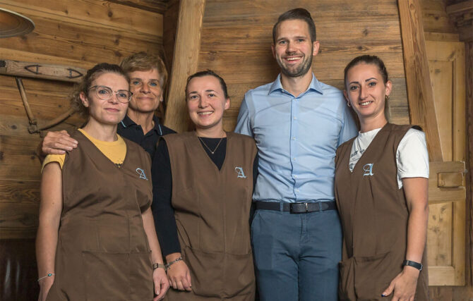 Hotel Team, Housekeeping
